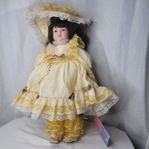 Vintage Sarah 23.5" Porcelain Doll by William Tung Limited Edition #921/1000